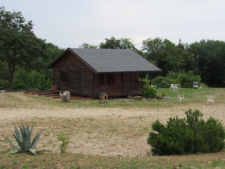 2 hectares of land with 4 buildings 2km to the beach in a peaceful location with sea and mountain views