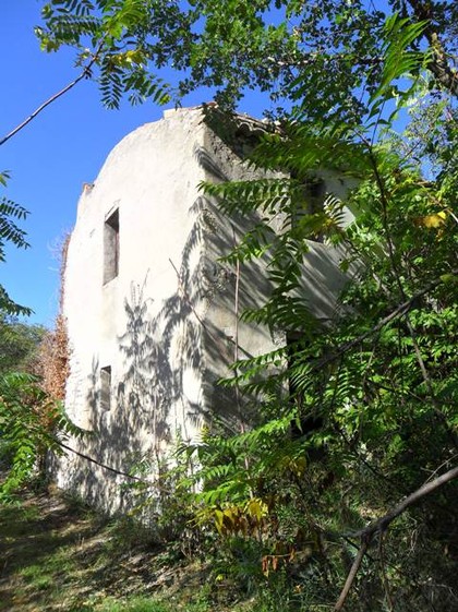 Cute ruin with breathtaking views and hectare 10,000sqm of land 