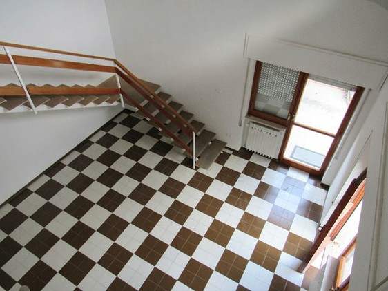 Finished, ground floor duplex apartment with private garden in a peaceful road near the center of Lanciano1