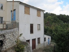 200sqm structure 10km to Roccaraso ski resort, with 200sqm of garden and 2 bedrooms1
