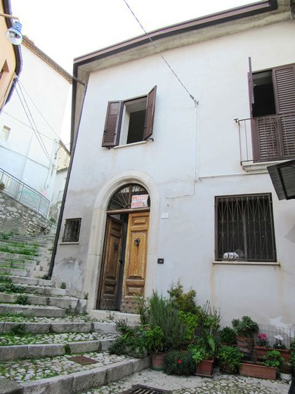 Town house,restructured, with panoramic terrace in the historic part. 