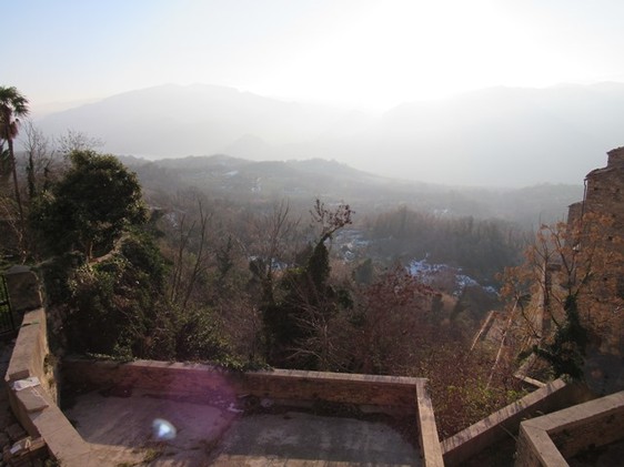 Three floor apartment of 200sqm with mountain views. 1